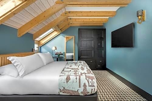 Фото Room Mate Alba