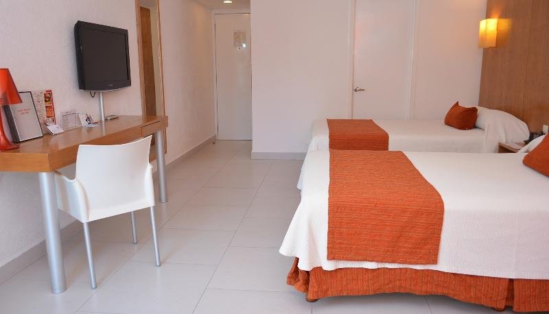 Фото Отель Adhara Express