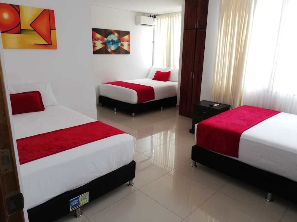 Фото Hotel Cafe Plaza