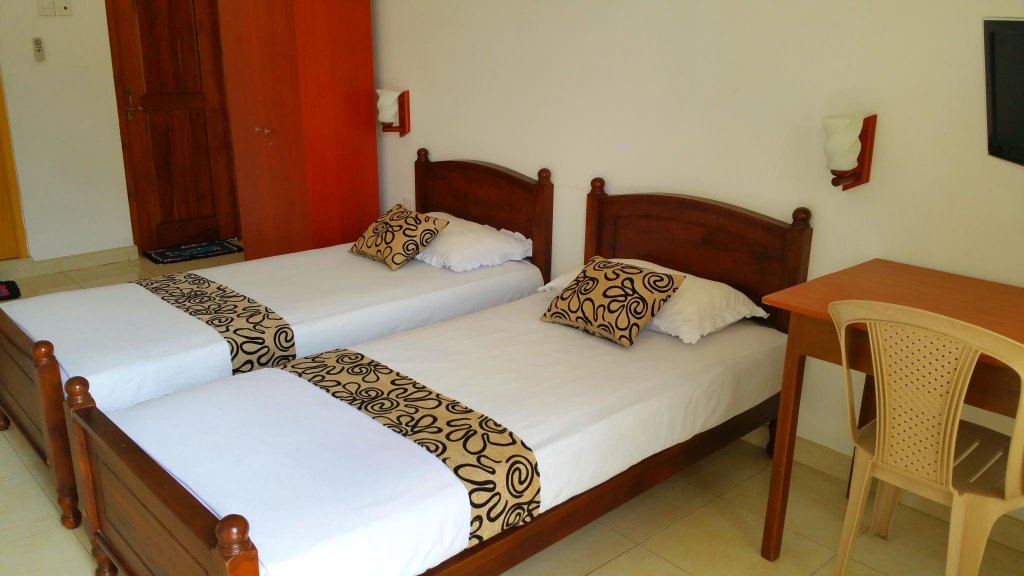 Фото Holiday Fashion Inn