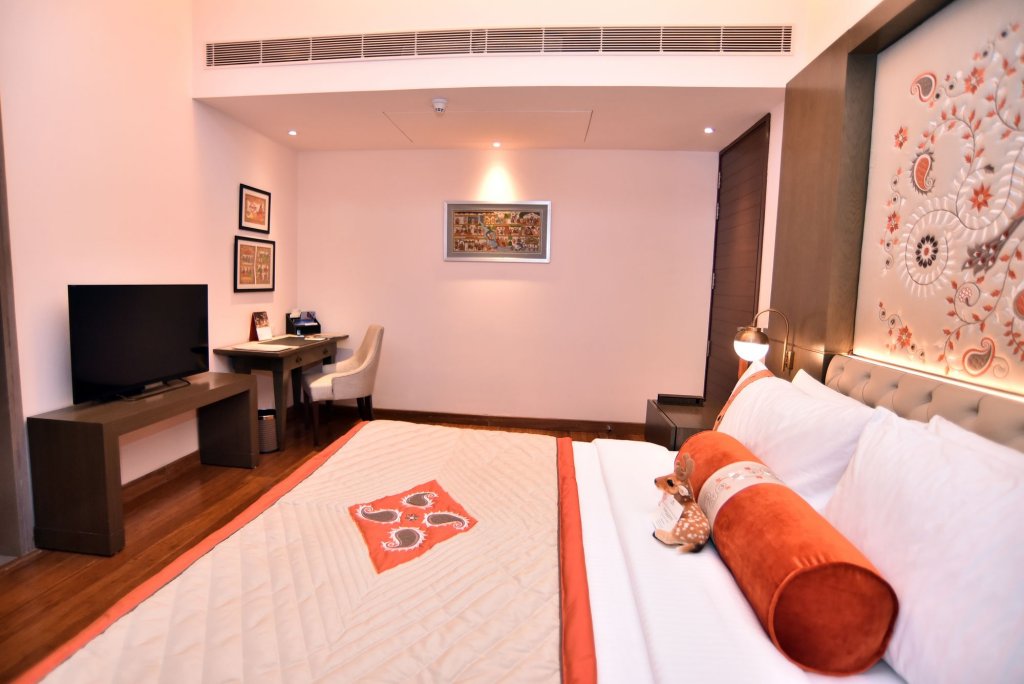 Фото The Lalit Mangar