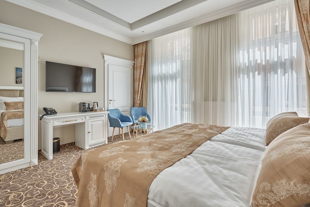 Фото Golden Key Boutique Hotel