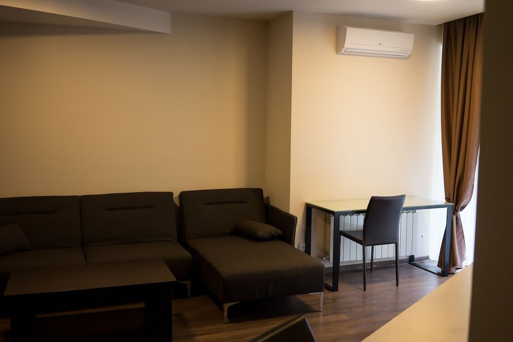 Фото Отель All Seasons