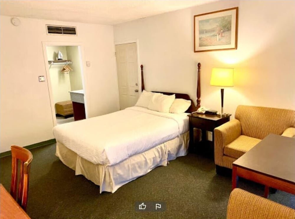 Фото Thriftlodge by Wyndham Regina North