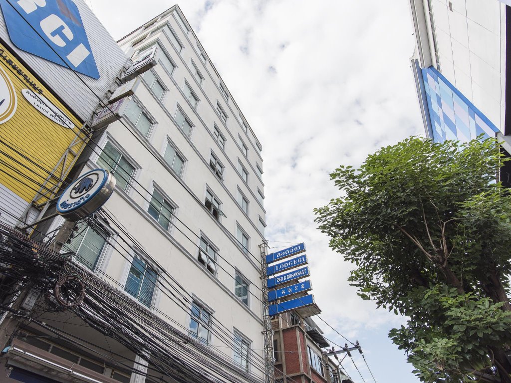 Фото Lodge 61 Bed & Breakfast Hotel