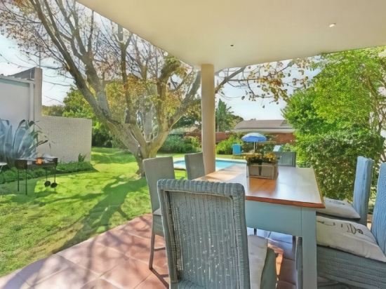 Фото Constantia Villa