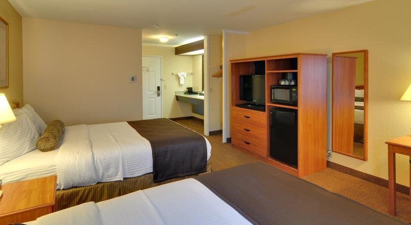 Фото Aggie Inn, Ascend Hotel Collection