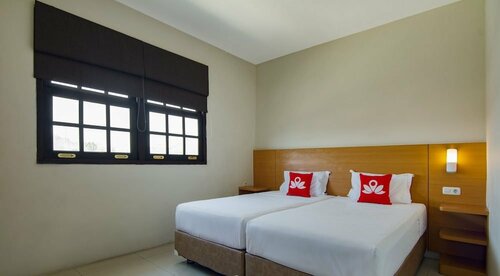 Гостиница Family Guest House Kupang Baru в Сурабае