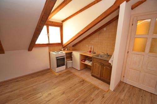 Фото Apartments Historic Stone House