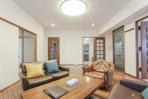 Гостиница Home n Lounge в Токио