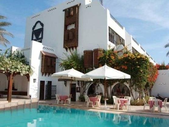 Фото Six Corners Resort