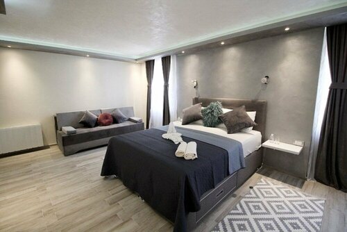 Гостиница Alessio Premium Rooms - Triple Bedroom в Порече
