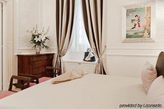 Фото The Ashbee Hotel