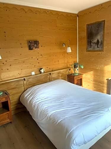 Гостиница Au Sans Souci в Ди