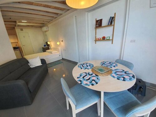 Апартаменты Agas Holiday Apartments - Gai Boutique в Тверии