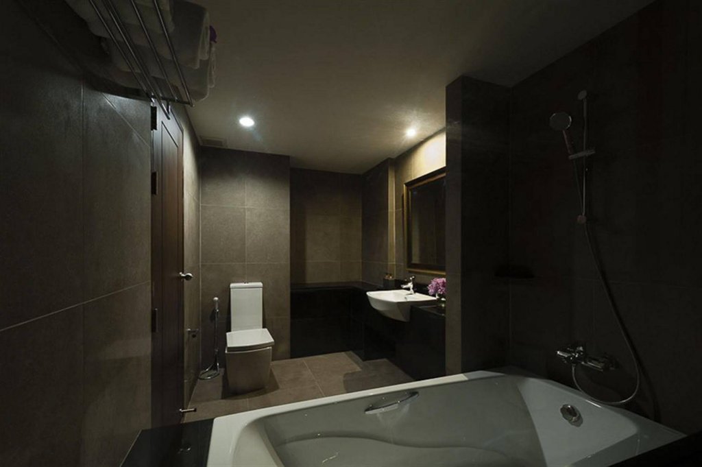 Фото Casa Nithra Bangkok