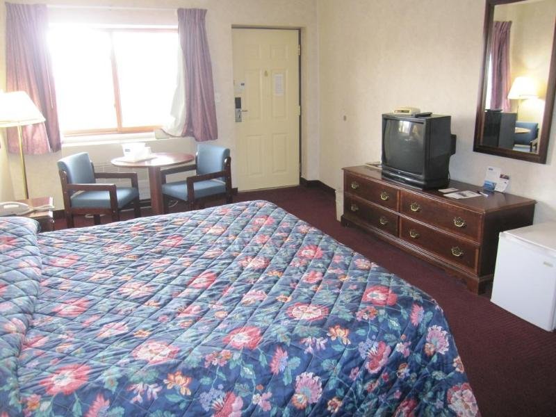 Фото Travelodge by Wyndham Niagara Falls