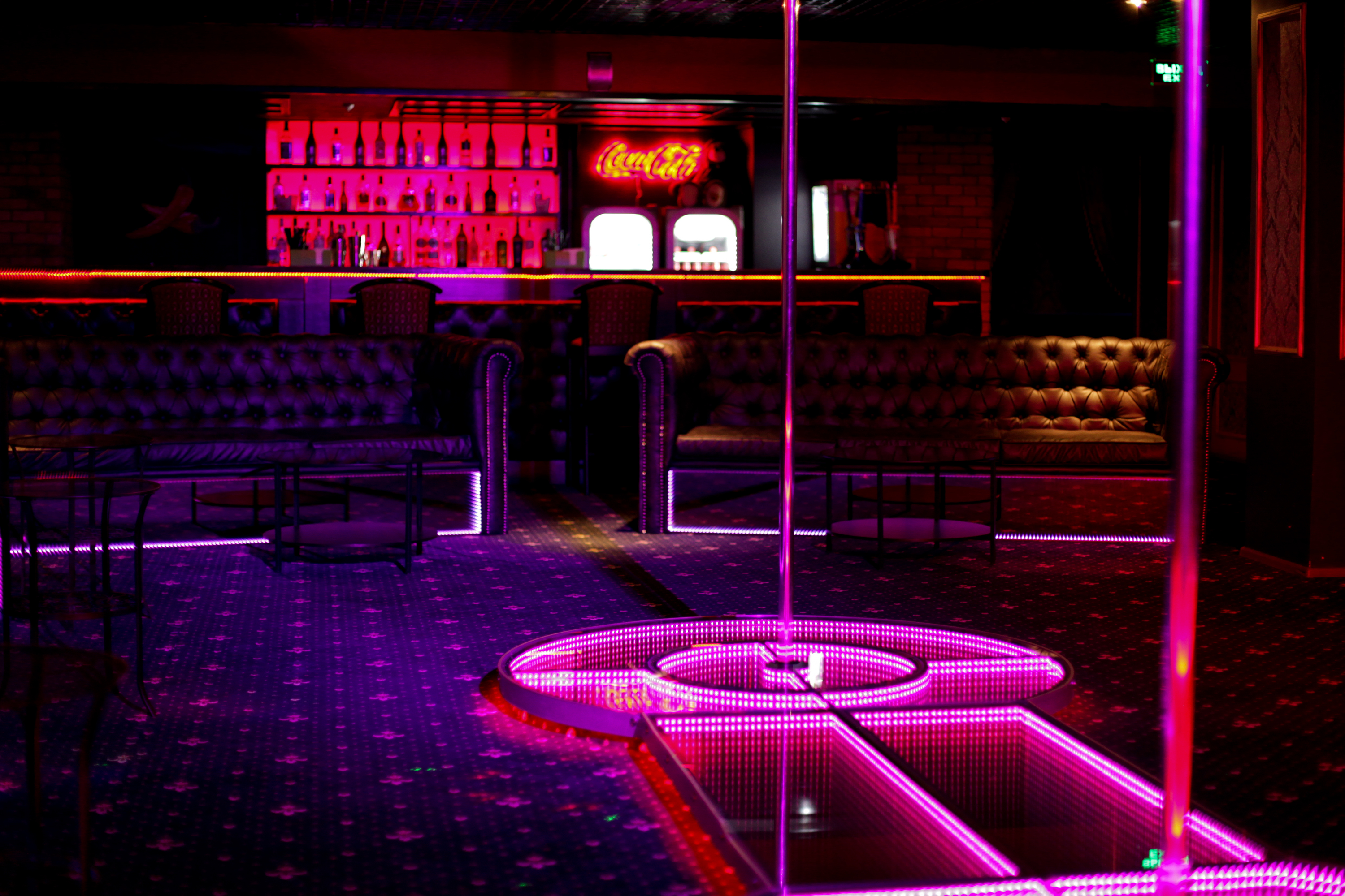 Фото: Сигарное Место, клуб досуга, ул. Володарского, 14, Тюмень - Яндекс Карты