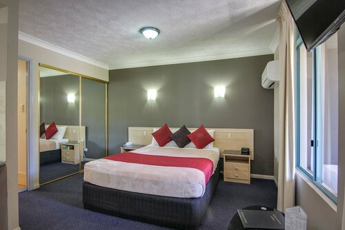 Гостиница Aaa Albion Manor Apartments and Motel в Брисбене