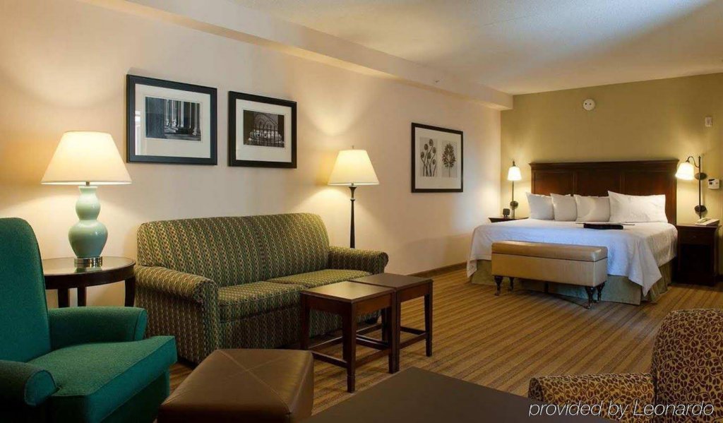 Фото Hampton Inn & Suites Saratoga Springs Downtown