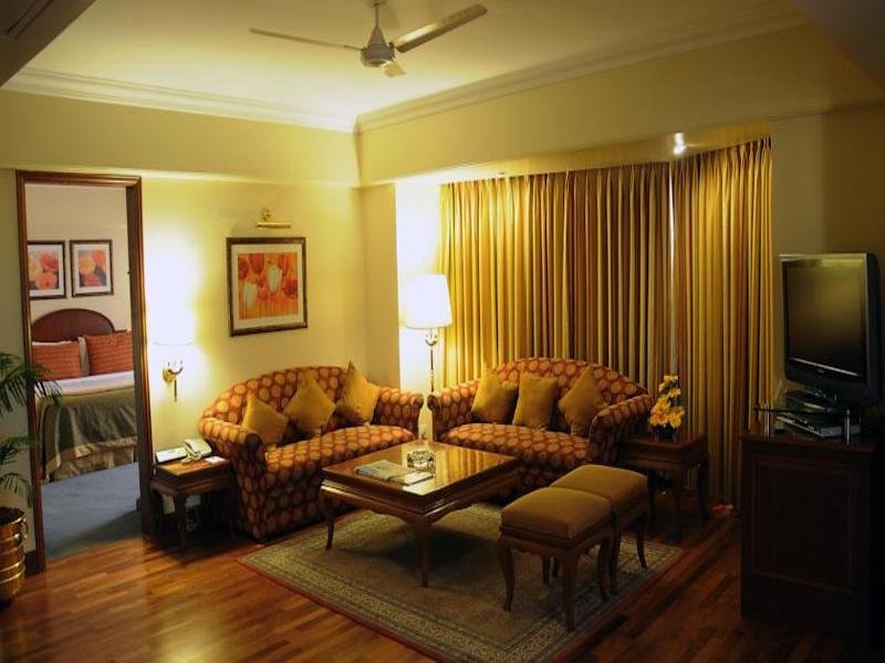 Фото Ramada Plaza by Wyndham Palm Grove