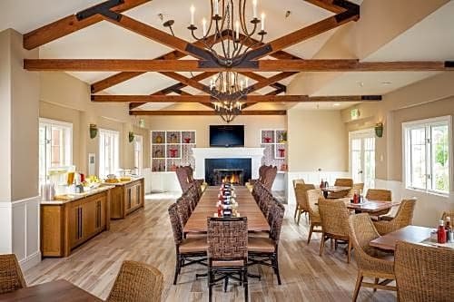 Фото Lighthouse Lodge And Cottages