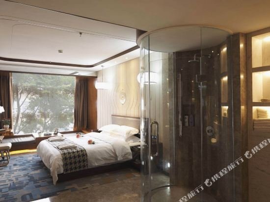 Фото Kunming Like Modern Hotel