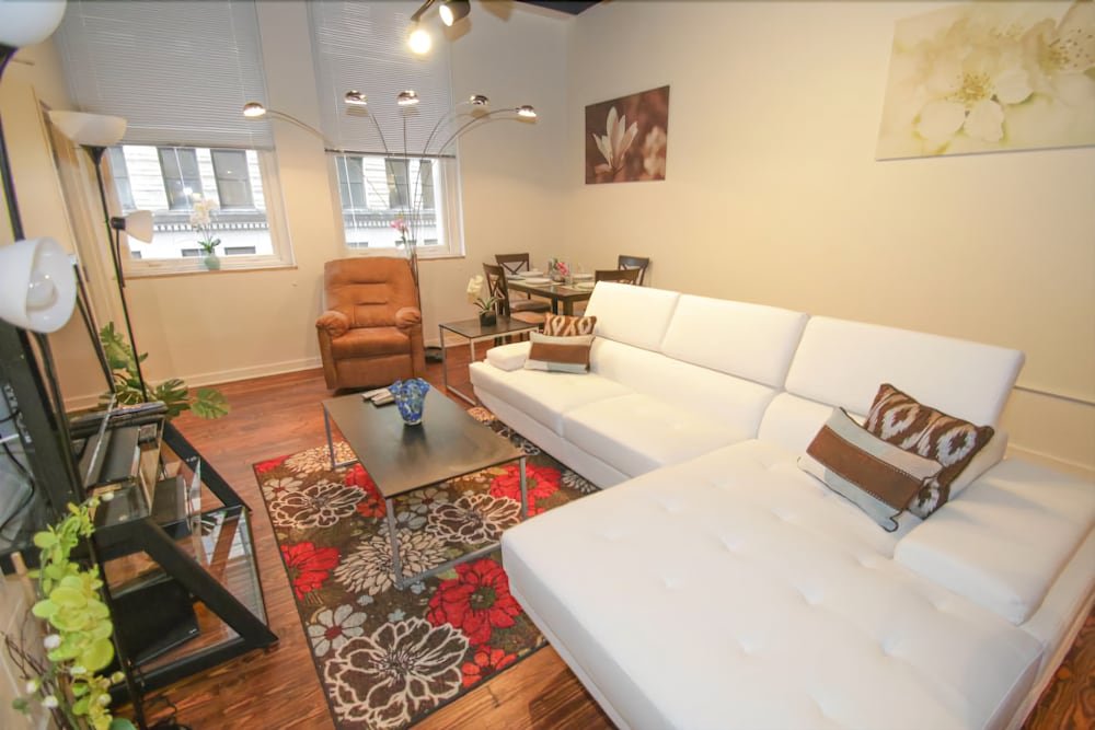 Фото Renaissance Properties - 15 & Chestnut