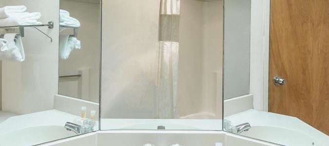 Фото Tru by Hilton Chicopee Springfield