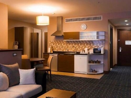 Гостиница Parkside Hotel & Apartments в Баку