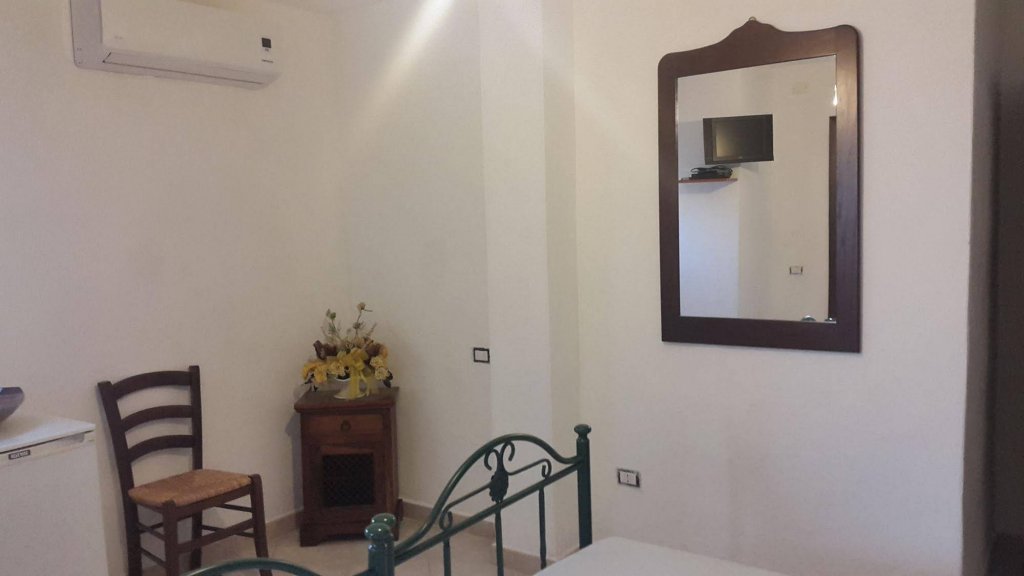 Фото Affittacamere Peonia