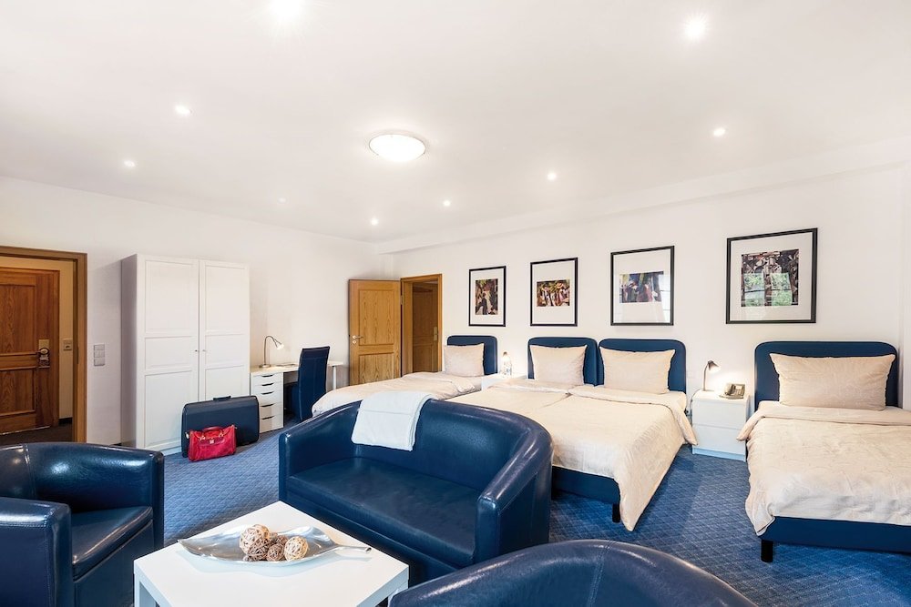 Фото Hotel Garni Altes Brauhaus