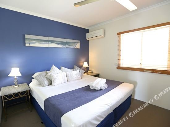 Фото Cairns Beach Resort