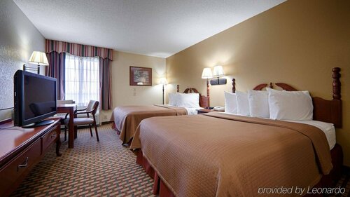 Гостиница Best Western Bradbury Inn & Suites