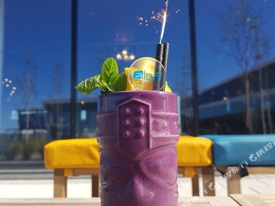 Фото Aloft Aberdeen Teca