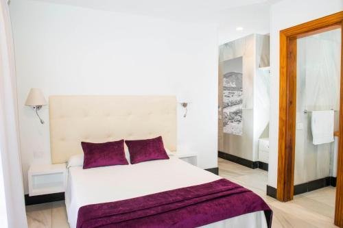 Фото Hotel Adonis Capital