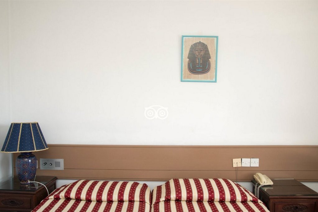 Фото Paphiessa Hotel