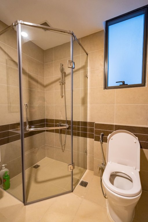 Фото Rivergate apartment infinity pool & Gym