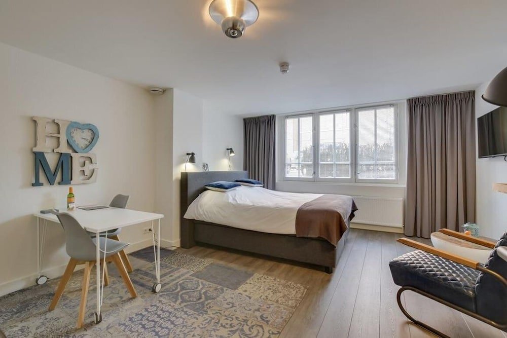 Фото Hotel Oranjestaete