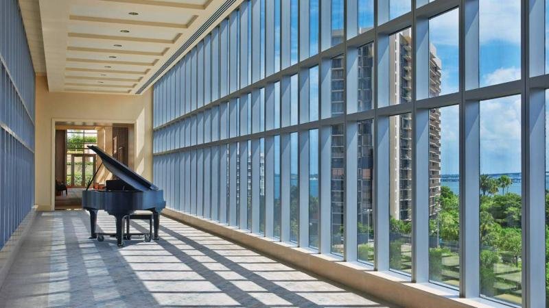 Фото Four Seasons Hotel Miami