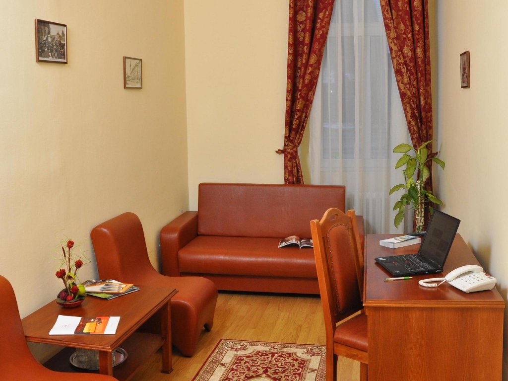 Фото Hotel Transilvania