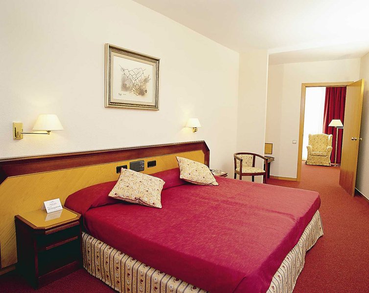 Фото Hotel Ciutat de Granollers