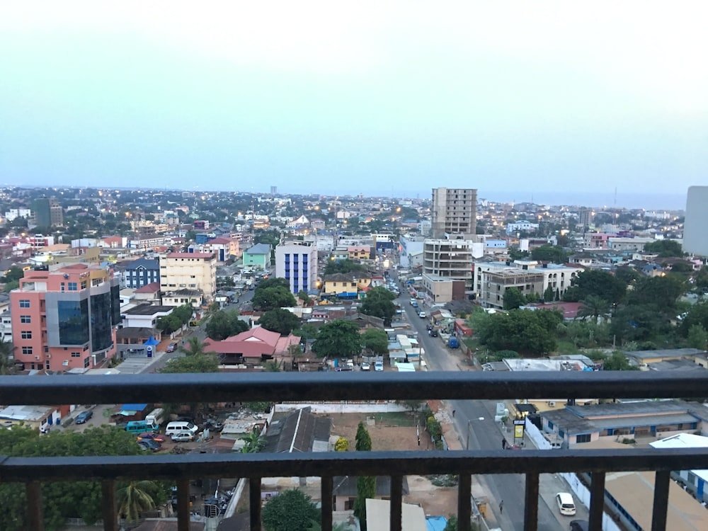 Фото Chateau Towers Hotel Apartment