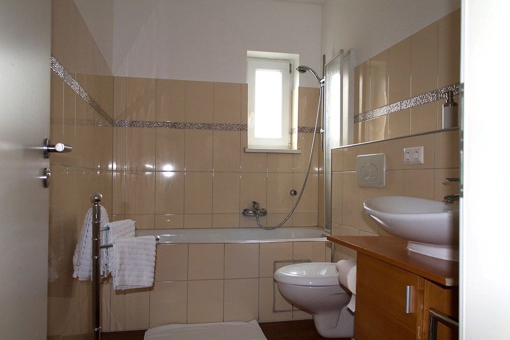 Фото Hotel SleepInn Volkspark - Adult Only