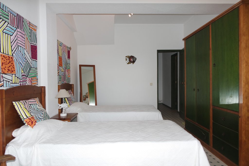 Фото A15- Cliffside Beach Apartment by Dreamalgarve