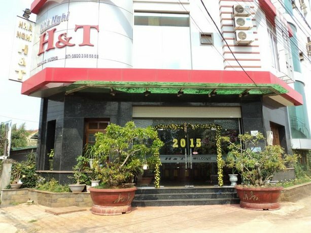 H&t Hotel Daklak