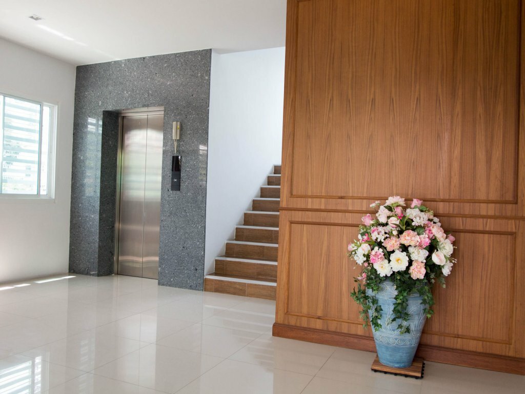 Hotel Tanatip Place, Bangkok, photo