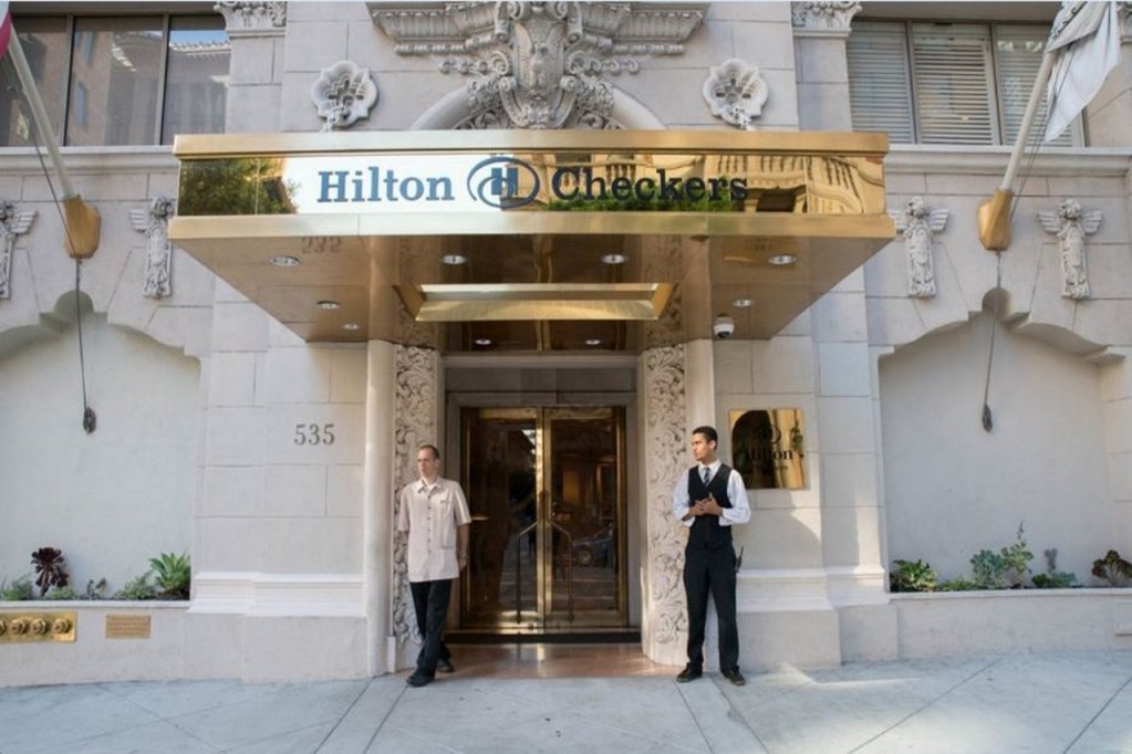 Фото Hilton Checkers