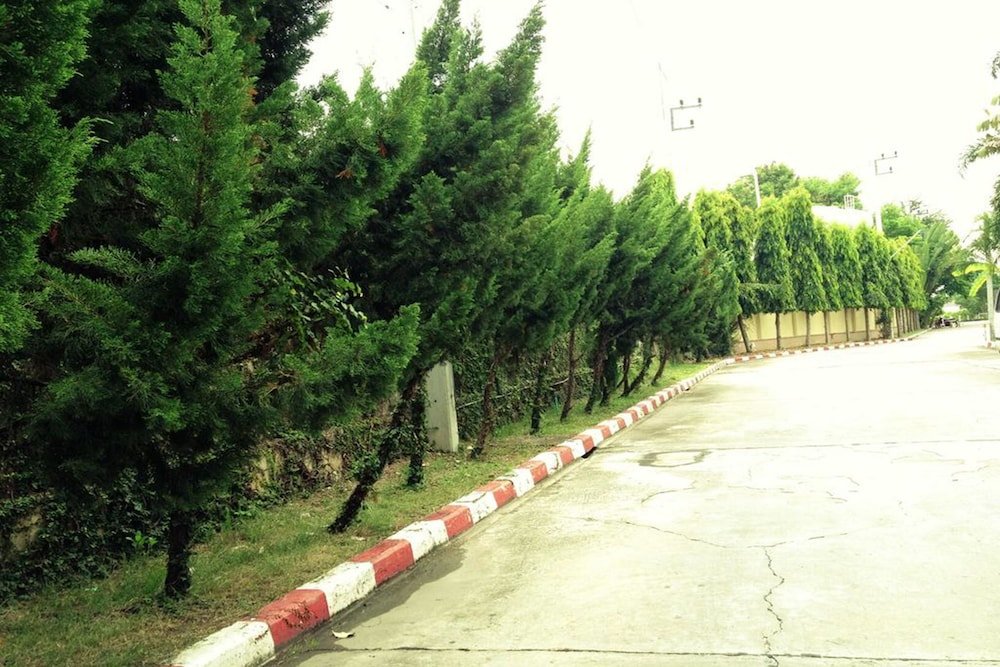 Фото Amarin Grand Hotel