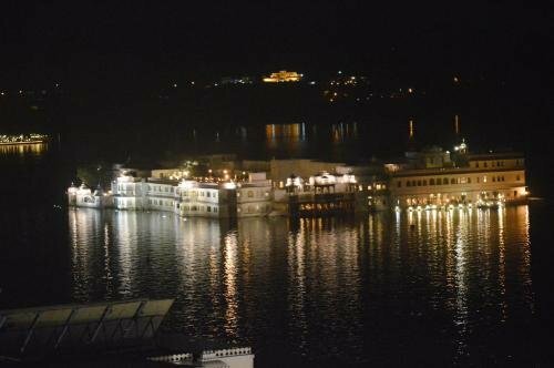 Гостиница Shree Vilas Orchid-By Lake Pichhola, Udaipur в Удайпуре